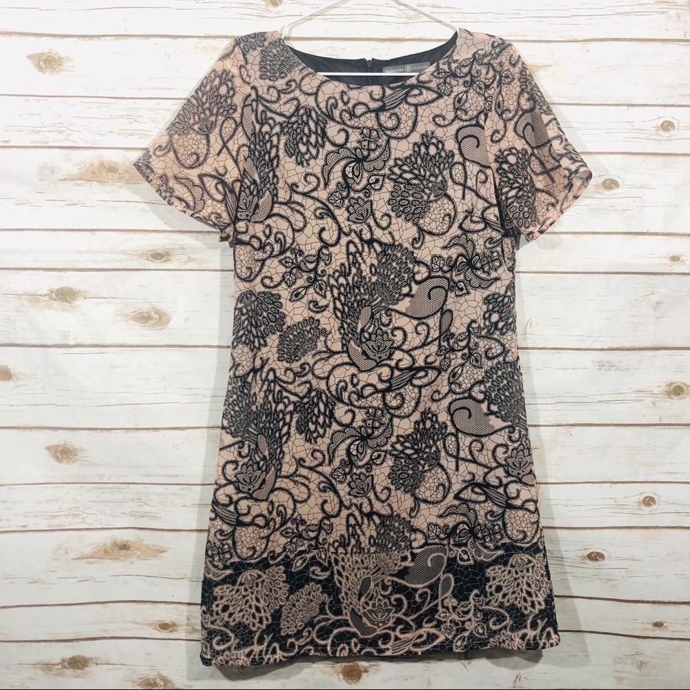 Signature collection women’s short sleeve Dress